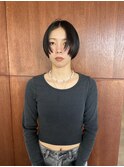ショートボブ 顔まわりレイヤー