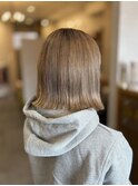 ブロンドベージュミルクティー外国人風ハイライトバレイヤージュ