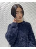 丸みショート前下がりセンターパートハンサムくびれショート