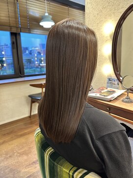 エルサフィロ キタハマ(el zafiro kitahama) 20×30×40代×透明感×髪質改善×抗酸化×アッシュ×グレージュ