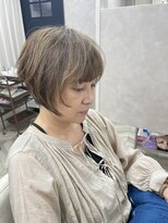 キラーナセンダイ(KiRANA SENDAI)&nbsp;ショートレイヤー×白髪ぼかしハイライト