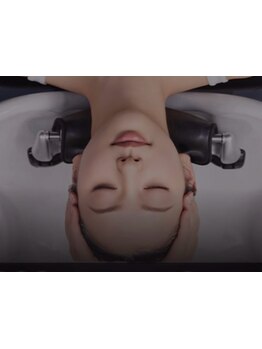 【極上の癒し】専門技術で頭皮から美髪へ。日々の疲れをリセットする至福のヘッドスパ体験。 |
