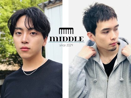 ミドル(MIDDLE)の写真