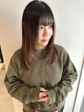 アッカ(ACCA) ロング顔まわりレイヤー