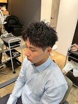 オゼル(OZEL) センターパートマッシュ|大人の色気