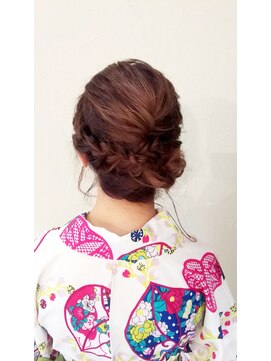 ネオリーブチノ 登戸店(Neolive cino) neolive cino   大人可愛い編み込みヘアアレンジ☆