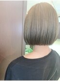 オリーブグリーンパッツンボブ