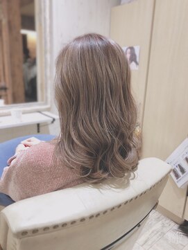 ティアラ 桜木町(TIARA) REAL SALON WORK~ミルクティーベージュ