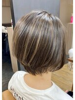 イソラヘアアトリエ(Isola hair atelier) 【Isola】ハイライト×ショート