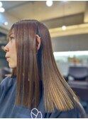 ミディアム切りっぱなしスタイル