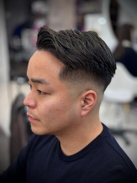 ヴィ 大宮(Vii) ダークアッシュ/カルマパーマ/アッシュブラック[メンズ/大宮]