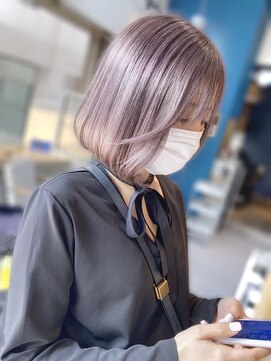 リノショアーズ 日本大通り店(RINOSHORES) 20代30代ダブルカラーブリーチ立体感グラデーション透明感カラー