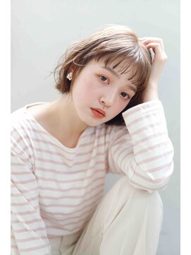 フィカ(Fika) レイヤー外ハネボブグレージュ