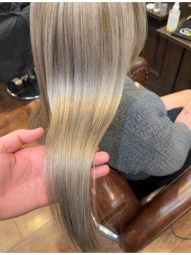 シャル 町田(shalu) 外国人風ホワイトベージュ/ハイトーン/10代20代30代