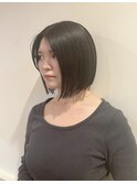 丸くならないタイトボブ