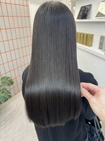 ペレ 栄 アネックス(PELE栄ANNEX)&nbsp;韓国 くびれロング レイヤー ワンホンヘア 小顔前髪