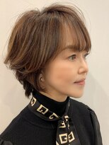 ウィルゴ(VIRGO) 大人ひし形ショートボブ/白髪ぼかしハイライト