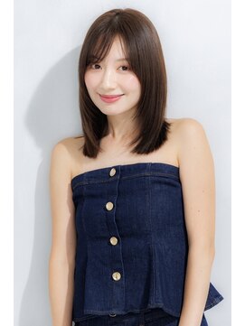 クロエ 天王寺(Cloe) ミディアムレイヤー 顔周りレイヤー ストレート