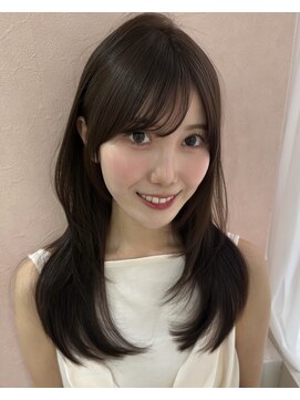 アミー 駒澤(Ammy komazawa) レイヤーカット/レイヤー/顔周り/ミディアム/オリーブグレージュ