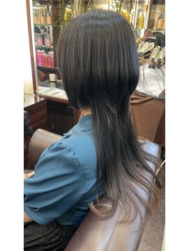 ロングでもご希望のカワイイウルフカットに♪【ウルフ/大村】