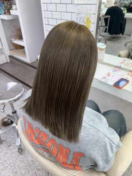 ロマーリ(LOMARLIE) ツヤ髪髪質改善30代40代50代オリーブベージュブリーチなし