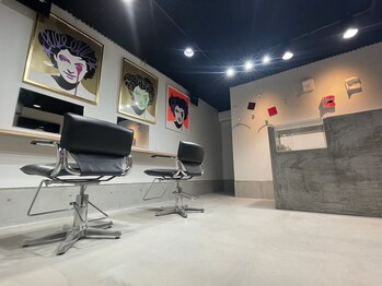 ザヘアショップ(THE HAIR SHOP)の写真/【初めてでも嬉しいマンツーマン施術】抱えている髪のお悩みなど相談して、しっかり解決!