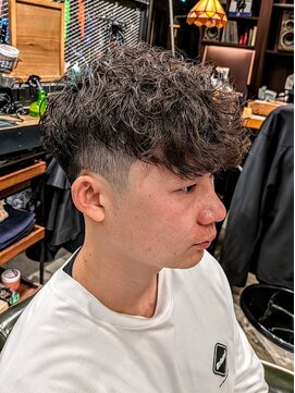 スリーセント 栄(3/cent) 【　スペインカール　】