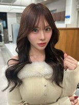 ヴィヴィッド オモテサンドウ(ViViD omotesando)&nbsp;ブラウンカラー 顔周りカット 韓国風 髪質改善トリートメント
