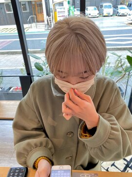 ギフト(GIFT) 【GIFT】ミルクティーベージュ/マッシュショート