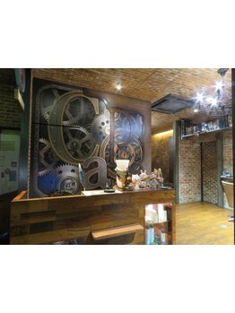 アンティークな雰囲気♪本気で髪を大切にしたい方必見◎じっくり贅沢な時間を味わえ髪も心も大満足のCaPris