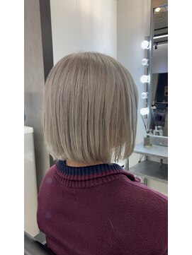 ジゼル(GiseL) Bob　x white