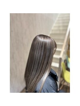 アース 熊本下通店(HAIR & MAKE EARTH) アッシュシルバーハイライト