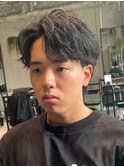 フェザーパーマ×刈り上げセンターパート