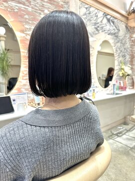 エル バイ ロンド 関(elle by Lond) [elle by lond]栗原　瑠世　外ハネ/切りっぱなし/ボブ