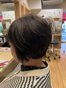 タタ(hair make tata) アシンメトリーショートヘア