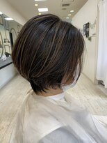 リアン(Lien) 【黄金バランス】ハイライト×くびれショートレイヤー/赤味なし