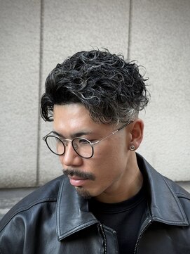 ダムディートウキョウヘアーラウンジ 上野店(DAMDEE TOKYO hair lounge) フェードパーマ