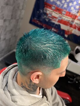 サンアンドマーリィズバーバー 駅前店(SON&MARLEY'S BAR BER) グリーンボウズスキンフェード