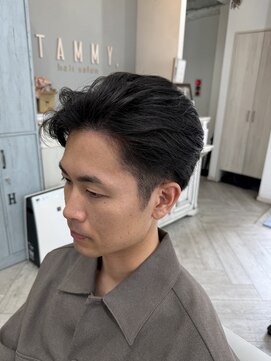 タミー(TAMMY) ツーブロ刈り上げ