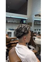 ヘアーメイク フィール ルア(FEEL Lua)&nbsp;宮城リョータパーマ×ホワイトメッシュ