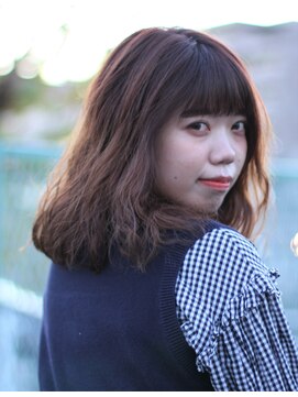 ループフォーヘアー(Loop for hair) 柔らか質感の重めボブスタイル