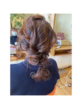 キキ 美容室(KIKI) 編みおろし
