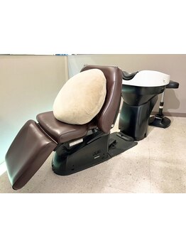 放出▽極上のヘッドスパ◎ヘッドスパ専用のフルフラットのシャンプー台で日頃の疲れをすっきりと癒します＊