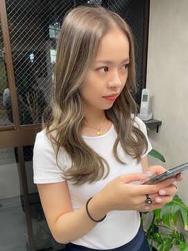 サニー 渋谷(SUNNY) ハイライト、グレージュ、ショコラアッシュ、バレイヤージュ