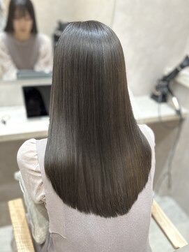 ジーナ 本八幡(Zina) 髪質改善*ロングレイヤーグレーベージュ*美髪【Zina本八幡】