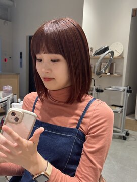 キチ(kici) 秋色のストレートボブ