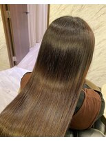 カミケンパセオ(kamiken.paseo)&nbsp;好印象ストレート指通りなめらか美髪ロング【カミケンパセオ】