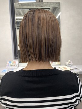 キートス(Kiitos) 20代30代切りっぱなしボブストレート