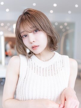 ケアリー 大泉学園(Carelly) ミディアムレイヤー/大人可愛い/髪質改善/シースルーバング