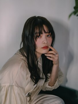 スーベニア(souvenir) 大人かわいい/ふわくしゅミディ/前田